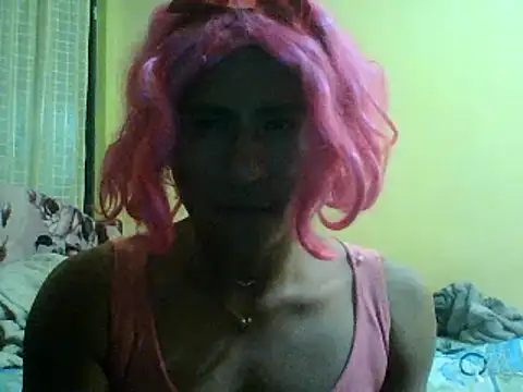 Snapshot of carol-420 chatting on 02/25/25, 05:52 carol-420 online show from 02/25/25, 05:52
