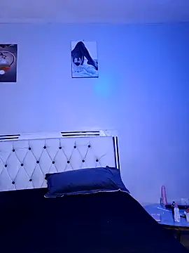 C-yoyo online show from 10/15/25, 09:53