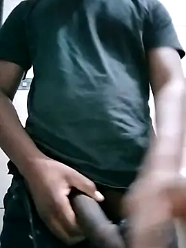 Snapshot of bigvendadick chatting on 03/05/25, 09:04 bigvendadick online show from 03/05/25, 09:04