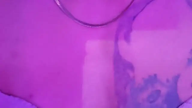 Snapshot of gurlnips chatting on 11/14/25, 04:49 gurlnips online show from 11/14/25, 04:49