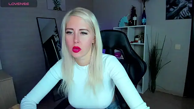 Mermaid N online show from 10/16/25, 01:39