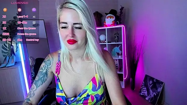 Snapshot of Mermaid_N chatting on 06/15/26, 01:30 Mermaid N online show from 06/15/26, 01:30