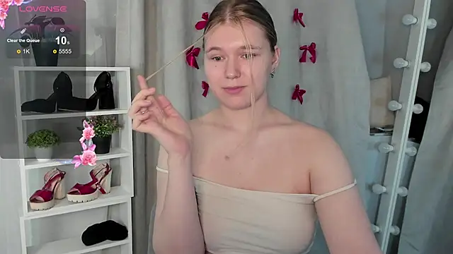 Rebecca Kelly online show from 02/06/25, 09:38