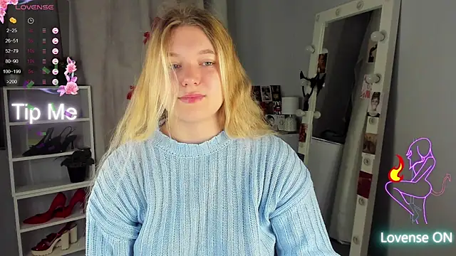 Rebecca Kelly online show from 09/12/25, 01:49