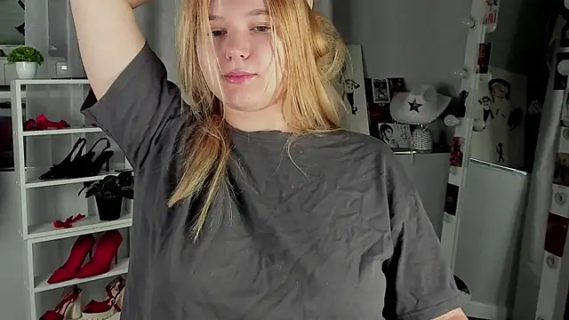 Rebecca Kelly online show from 11/15/25, 02:09