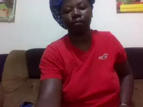 Snapshot of sexie_berrie chatting on 02/14/25, 12:51 sexie berrie online show from 02/14/25, 12:51