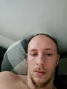 Snapshot of Qmaster69 chatting on 03/03/25, 03:53 Qmaster69 online show from 03/03/25, 03:53