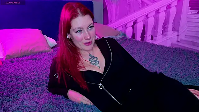 Liv Fay online show from 12/05/24, 01:17