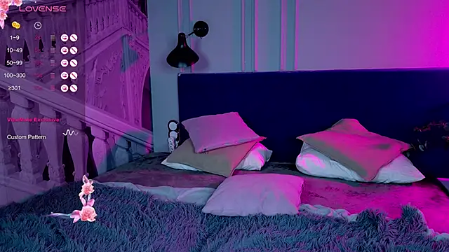 Liv Fay online show from 12/12/24, 04:32