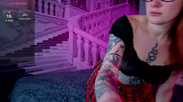 Liv Fay online show from 12/20/24, 01:22