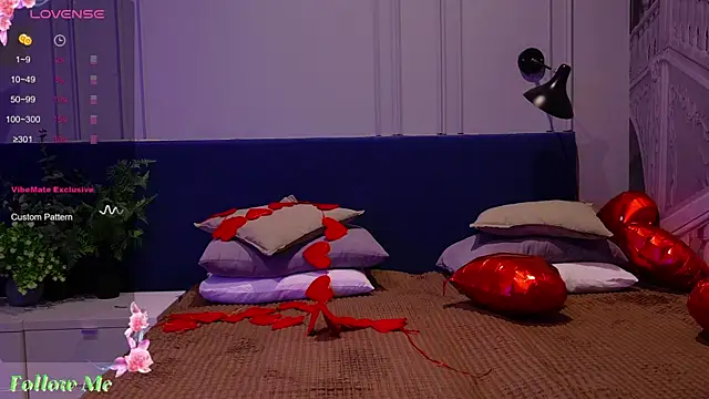 Liv Fay online show from 02/06/25, 01:32