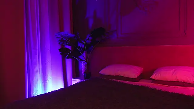 Snapshot of Liv_Fay chatting on 11/26/25, 02:29 Liv Fay online show from 11/26/25, 02:29