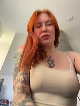 Snapshot of Liv_Fay chatting on 03/12/26, 12:11 Liv Fay online show from 03/12/26, 12:11