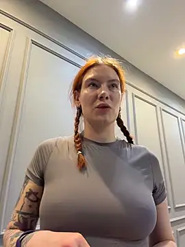 Snapshot of Liv_Fay chatting on 03/14/26, 12:43 Liv Fay online show from 03/14/26, 12:43