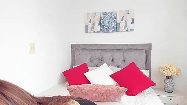 DarlinJones online show from 02/22/25, 09:04