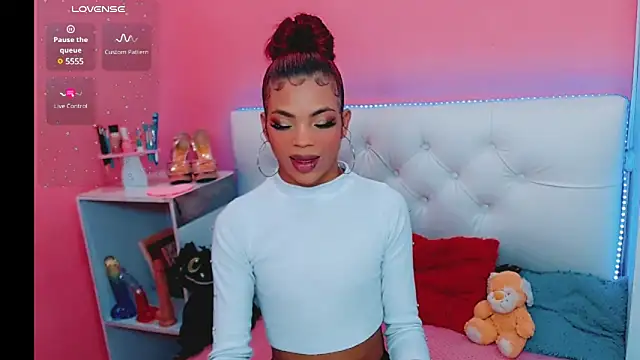 Snapshot of alexa-xxx- chatting on 02/10/25, 04:30 alexa-xxx- online show from 02/10/25, 04:30