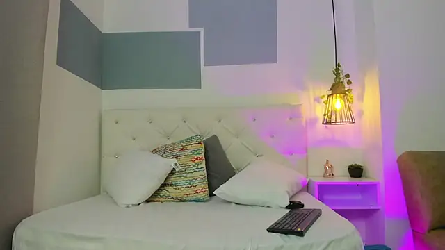 hannah gray online show from 03/01/25, 11:17