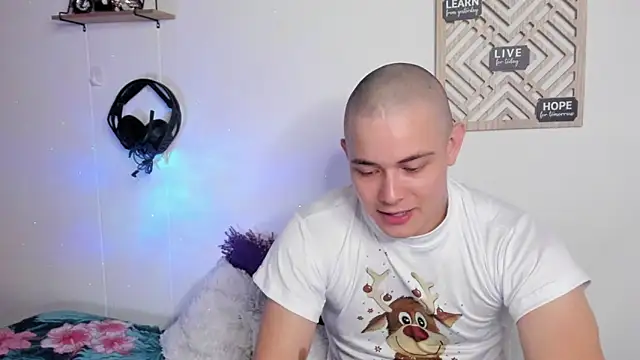 Alan hadid1 online show from 12/09/24, 01:18