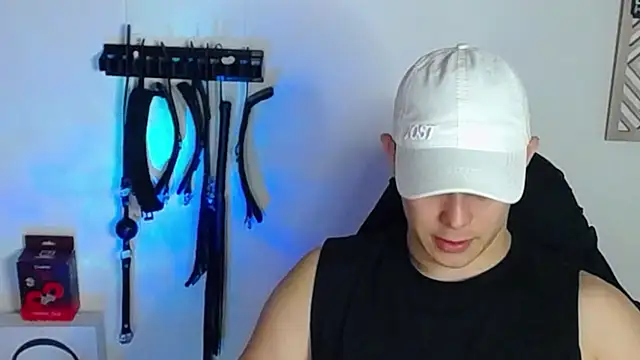 Alan hadid1 online show from 01/30/25, 09:47