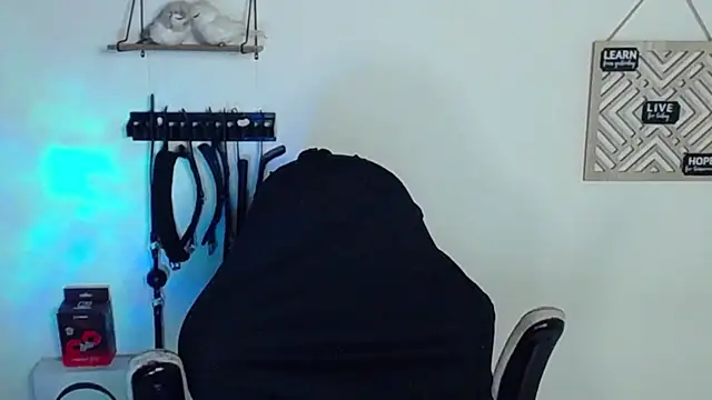 Alan hadid1 online show from 01/31/25, 12:50