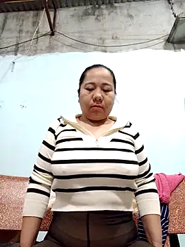 Queen 18200 online show from 11/18/25, 10:47