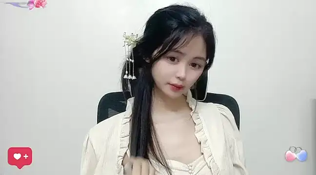 Snapshot of ---MIA--- chatting on 02/21/25, 01:00 ---MIA--- online show from 02/21/25, 01:00