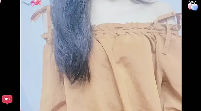 Snapshot of ---MIA--- chatting on 03/03/25, 01:09 ---MIA--- online show from 03/03/25, 01:09