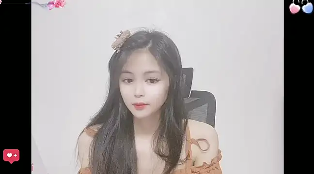 Snapshot of ---MIA--- chatting on 03/03/25, 04:14 ---MIA--- online show from 03/03/25, 04:14