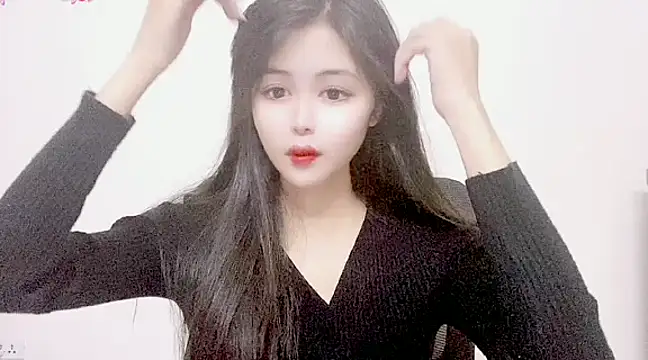 Snapshot of ---MIA--- chatting on 03/17/25, 04:33 ---MIA--- online show from 03/17/25, 04:33