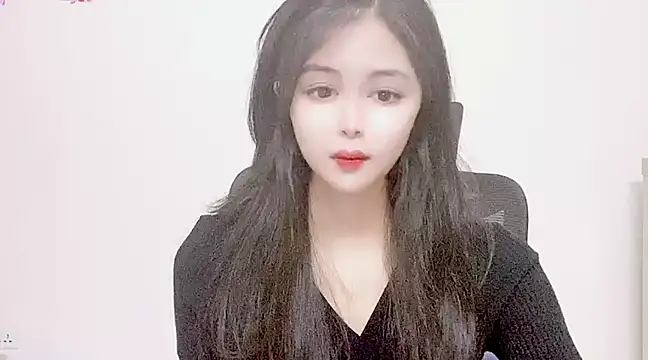 Snapshot of ---MIA--- chatting on 03/17/25, 07:37 ---MIA--- online show from 03/17/25, 07:37