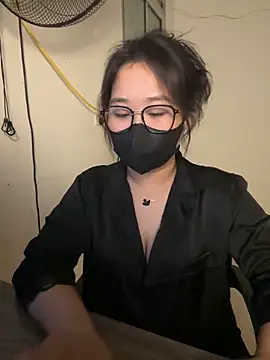 Snapshot of Jenni_nana chatting on 12/12/24, 10:45 Jenni nana online show from 12/12/24, 10:45