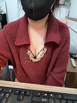 Snapshot of Jenni_nana chatting on 03/08/25, 11:48 Jenni nana online show from 03/08/25, 11:48