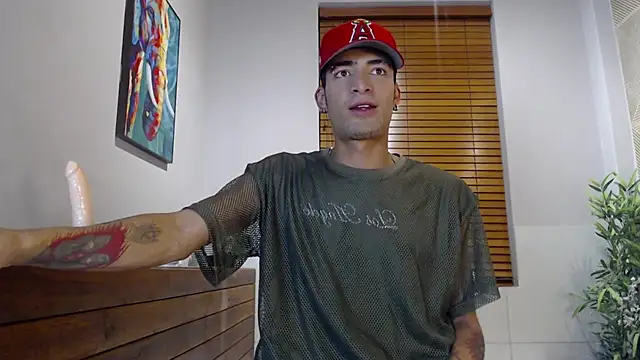 Snapshot of DrakeNeumann chatting on 02/11/25, 02:14 DrakeNeumann online show from 02/11/25, 02:14