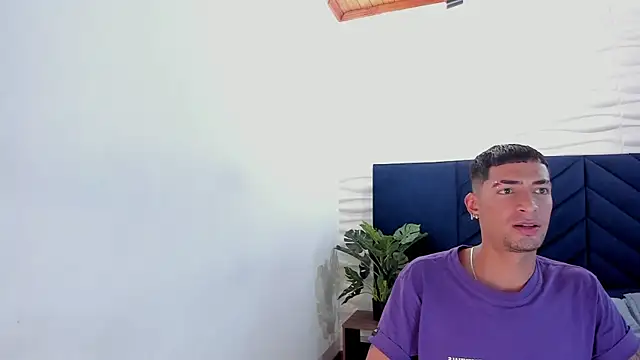 Snapshot of DrakeNeumann chatting on 02/22/25, 03:01 DrakeNeumann online show from 02/22/25, 03:01