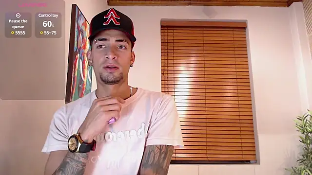 Snapshot of DrakeNeumann chatting on 02/28/25, 03:48 DrakeNeumann online show from 02/28/25, 03:48