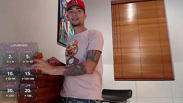 Snapshot of DrakeNeumann chatting on 03/04/25, 06:47 DrakeNeumann online show from 03/04/25, 06:47