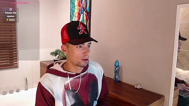 Snapshot of DrakeNeumann chatting on 03/18/25, 03:42 DrakeNeumann online show from 03/18/25, 03:42