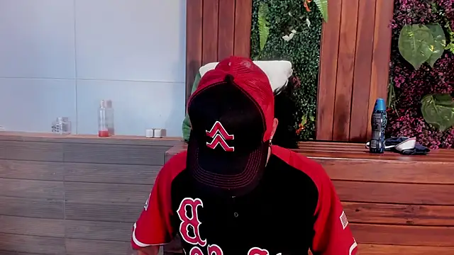 Snapshot of DrakeNeumann chatting on 03/23/25, 06:16 DrakeNeumann online show from 03/23/25, 06:16