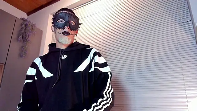 Snapshot of DrakeNeumann chatting on 10/11/25, 03:50 DrakeNeumann online show from 10/11/25, 03:50