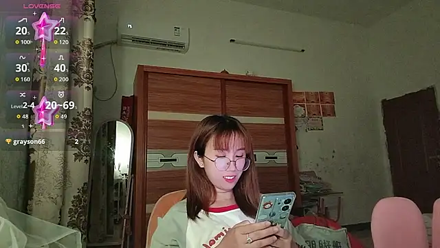 Lili 666 online show from 04/11/26, 04:44