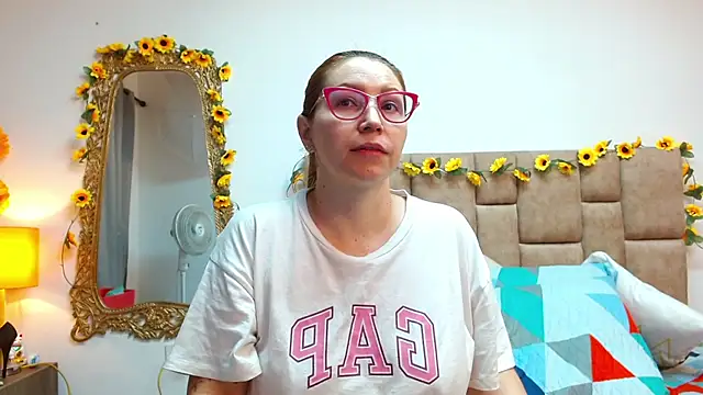 IsisDuzan online show from 12/10/24, 11:51