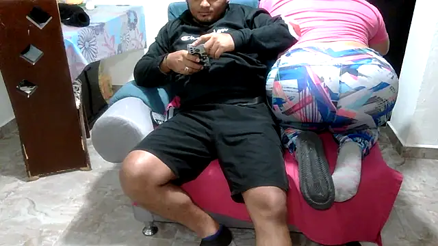Snapshot of Boycuriousxxx chatting on 06/09/26, 10:32 Boycuriousxxx online show from 06/09/26, 10:32