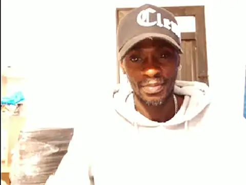 phillip-hot online show from 03/12/25, 04:19