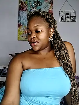 Snapshot of Sexymamibo chatting on 11/14/25, 06:28 Sexymamibo online show from 11/14/25, 06:28