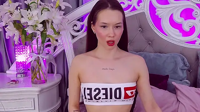 KateVon online show from 03/23/25, 06:47