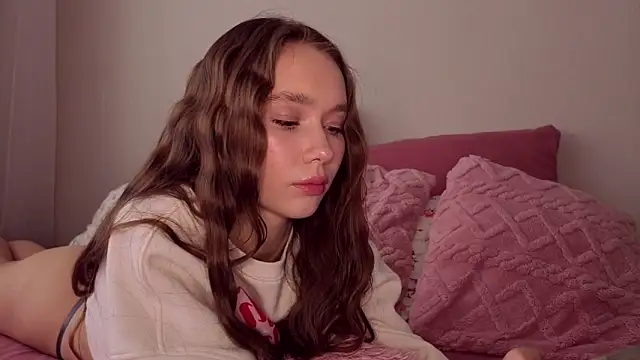 KateVon online show from 10/04/25, 04:10