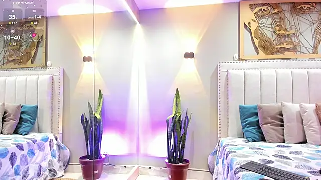 Miranda doll  online show from 10/20/25, 12:27