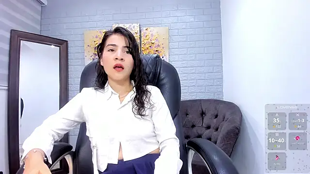 Snapshot of Miranda_doll_ chatting on 05/01/26, 12:10 Miranda doll online show from 05/01/26, 12:10