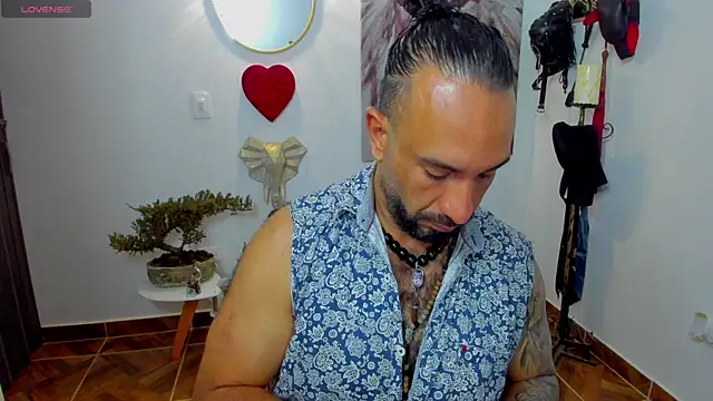 mr maik online show from 02/21/25, 11:22