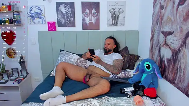 mr maik online show from 11/26/25, 07:20